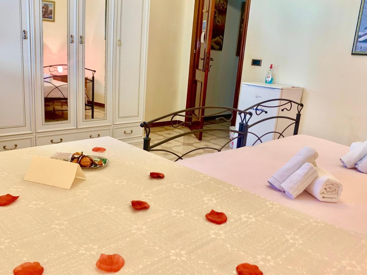 Bed & Breakfast Acquamarina Castro  Extérieur photo